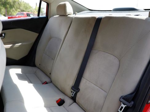 Used 2013 Kia Rio LX w/ PWR Pkg FWD image 8