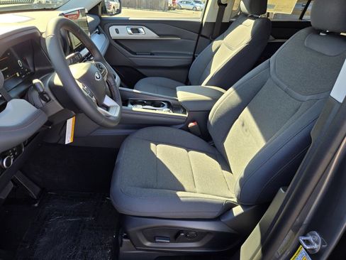 New 2026 Ford Explorer Active AWD/4WD image 19