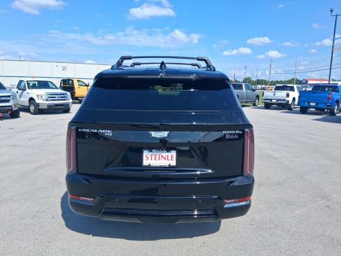 Used 2025 Cadillac Escalade IQ Sport 2 AWD/4WD image 8