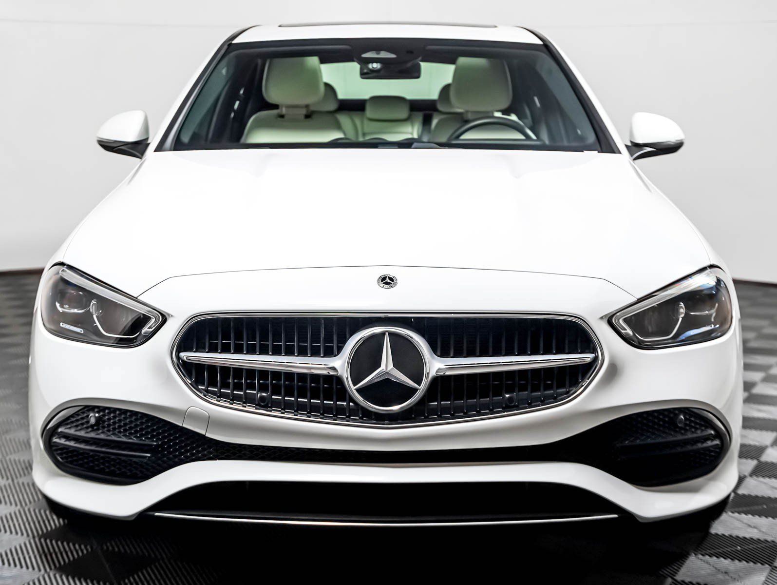 Used 2024 Mercedes-Benz C 300 Sedan image 6
