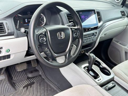 Used 2016 Honda Pilot EX image 4