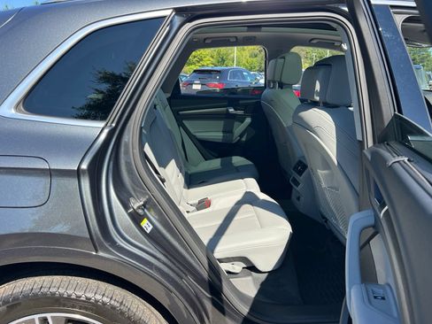 Used 2023 Audi Q5 e Prestige w/ Prestige Package AWD/4WD image 38