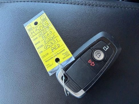 Used 2019 Ford Edge SEL w/ Equipment Group 201A AWD/4WD image 51