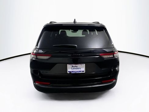 Used 2023 Jeep Grand Cherokee Altitude image 6