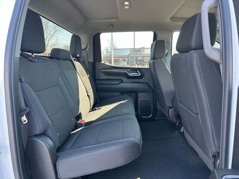 Used 2025 Chevrolet Silverado 1500 LT image 11