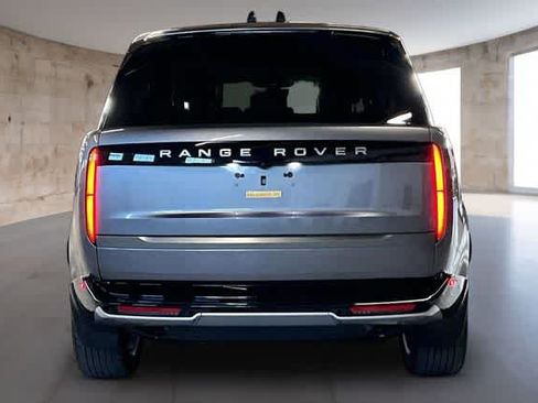 Used 2024 Land Rover Range Rover Long Wheelbase SE AWD/4WD image 6