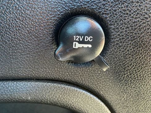 Used 2022 Jeep Grand Cherokee Laredo X AWD/4WD image 34