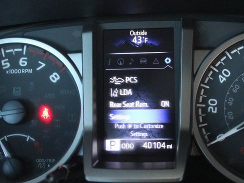 Certified 2023 Toyota Tacoma 4x4 Double Cab image 3