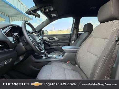 Used 2023 Chevrolet Traverse LT FWD image 29