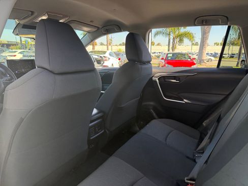 Used 2023 Toyota RAV4 Hybrid Woodland image 16