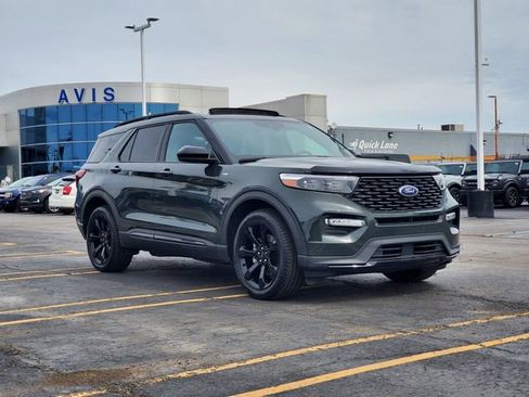 Used 2024 Ford Explorer ST-Line w/ Class IV Trailer Tow Package AWD/4WD image 2