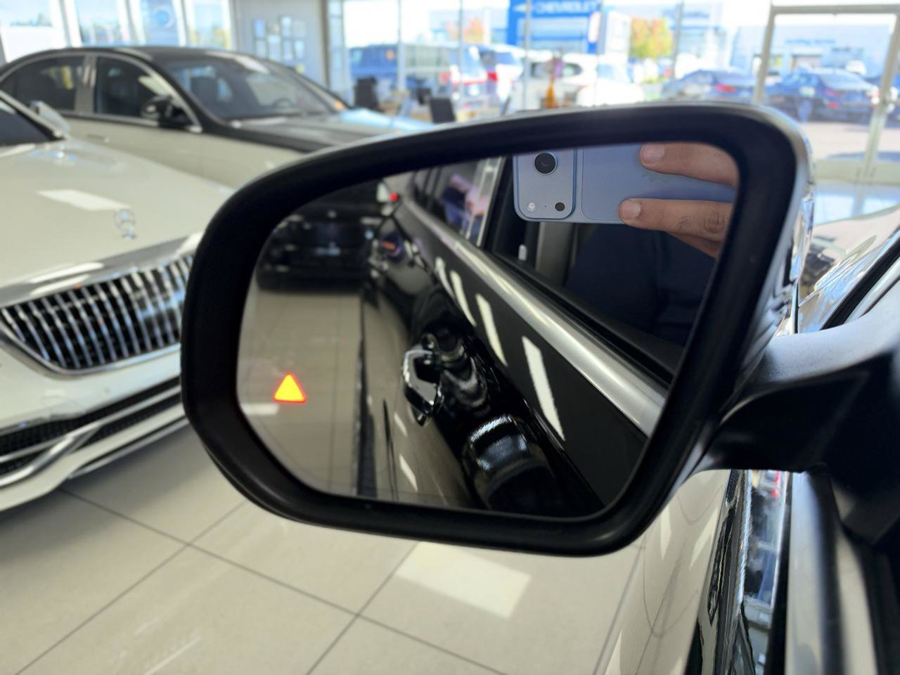 Used 2020 Mercedes-Benz GLS 450 4MATIC image 32