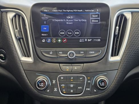 Used 2023 Chevrolet Malibu LT FWD image 16