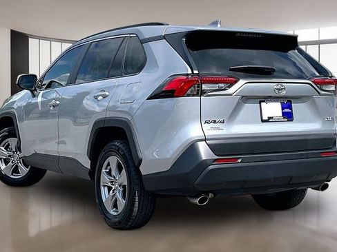 Used 2024 Toyota RAV4 XLE w/ Convenience Package FWD image 4