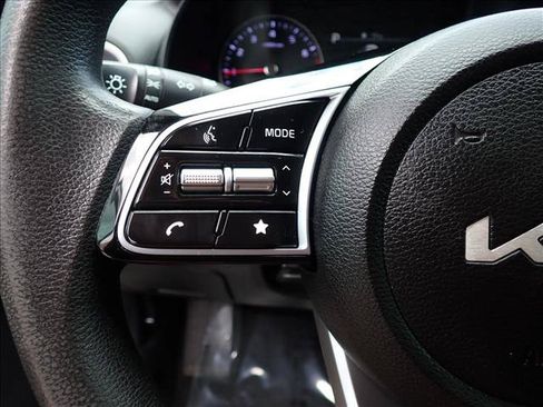 Used 2023 Kia Forte LXS w/ LXS Technology Package FWD image 12