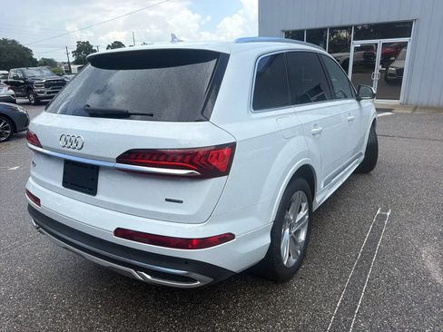 Used 2023 Audi Q7 3.0T Premium AWD/4WD image 7