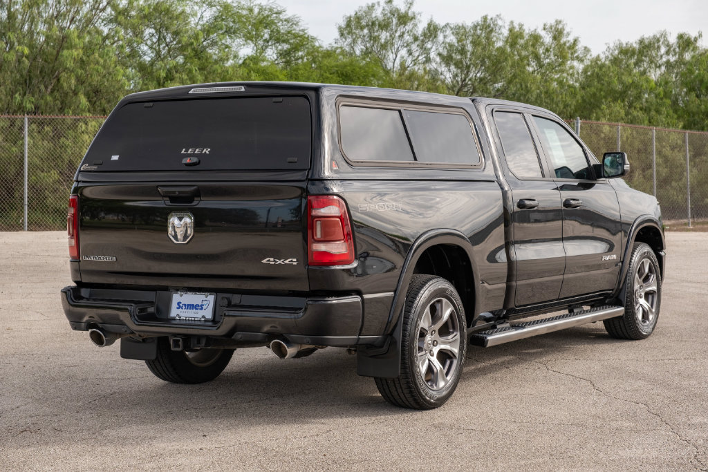 Used 2022 RAM 1500 Laramie w/ Sport Appearance Package AWD/4WD image 8