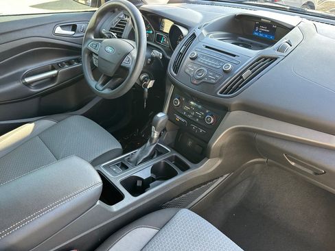 Used 2017 Ford Escape SE image 19
