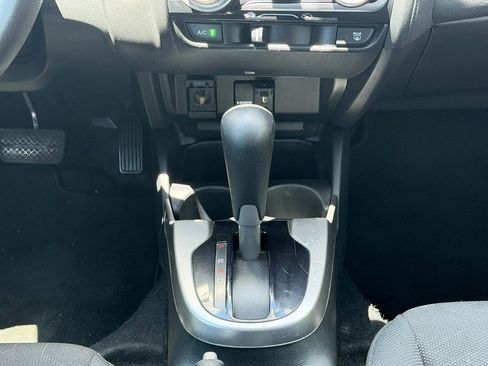 Used 2015 Honda Fit EX image 38