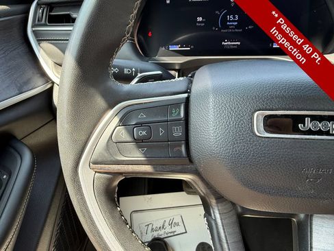 Used 2024 Jeep Grand Cherokee L Limited AWD/4WD image 17