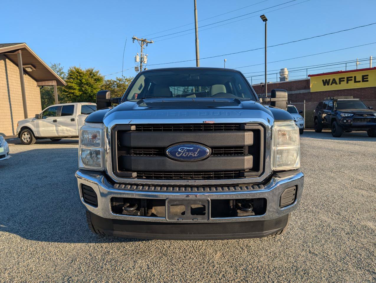 Used 2016 Ford F250 XL w/ XL Appearance Package AWD/4WD image 2