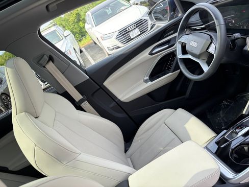 Used 2025 Audi Q5 Prestige AWD/4WD image 32