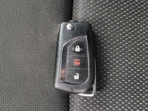 Used 2021 Toyota Corolla SE FWD image 32