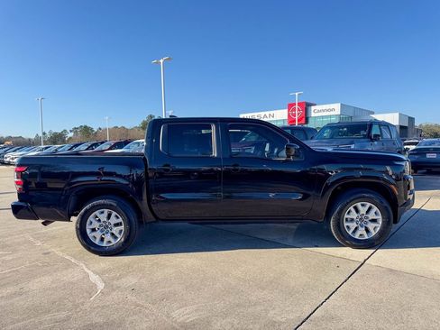 Used 2022 Nissan Frontier SV image 10