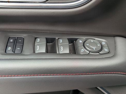 Used 2022 Chevrolet Tahoe RST w/ Luxury Package image 21