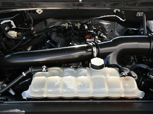 Used 2022 Ford Expedition XLT image 20