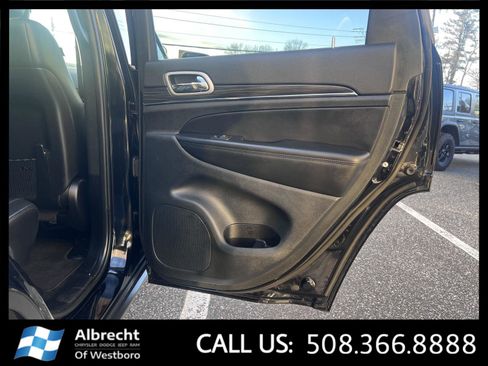 Used 2022 Jeep Grand Cherokee Limited image 18