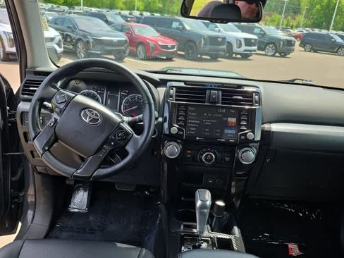 Used 2024 Toyota 4Runner TRD Off-Road Premium AWD/4WD image 7
