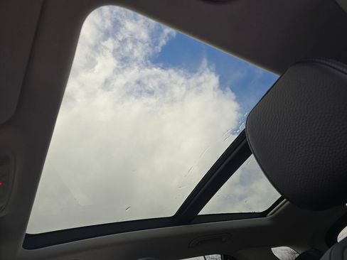 New 2026 Mercedes-Benz GLE 450 GLE 450 image 3