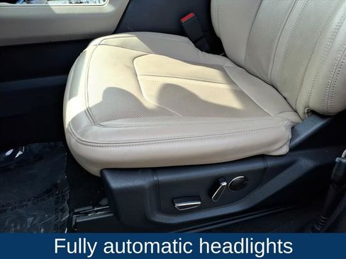 Used 2024 Ford Expedition Limited image 19