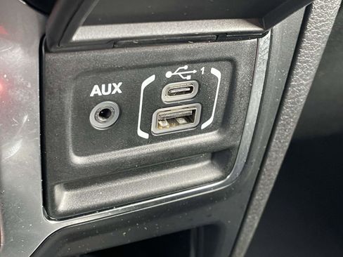 Used 2024 Jeep Wrangler Sport S image 5