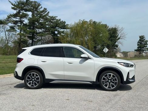 Certified 2025 BMW X1 xDrive28i w/ Premium Package AWD/4WD image 8