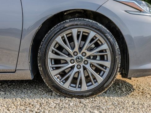 Used 2021 Lexus ES 350 w/ Premium Package FWD image 13