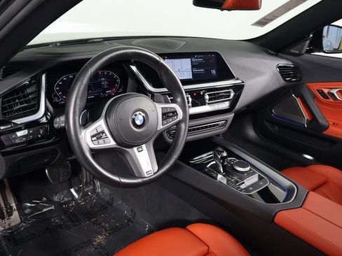 Used 2022 BMW Z4 M40i w/ Premium Package RWD image 8