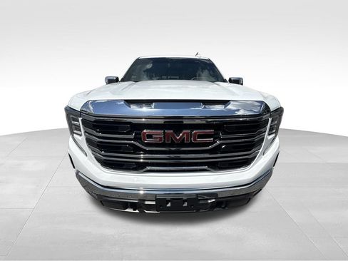 Used 2026 GMC Sierra 1500 SLT AWD/4WD image 3