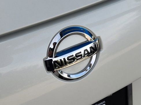 Used 2018 Nissan 370Z Roadster image 8