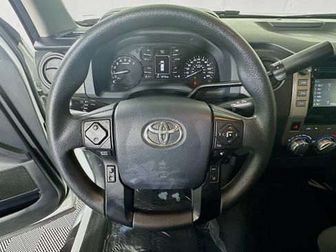 Used 2018 Toyota Tundra SR5 image 15