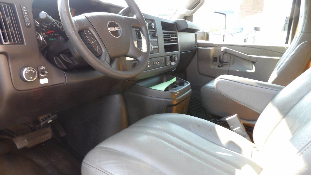 Used 2021 GMC Savana 3500 Extended w/ Power Convenience Package RWD image 10