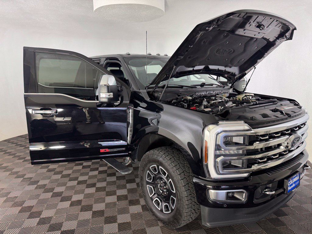 Used 2024 Ford F350 Platinum AWD/4WD image 13