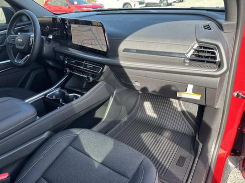 New 2026 Chevrolet Traverse LT image 14