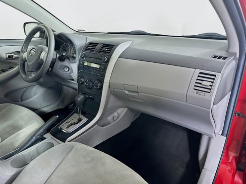 Used 2010 Toyota Corolla LE image 25