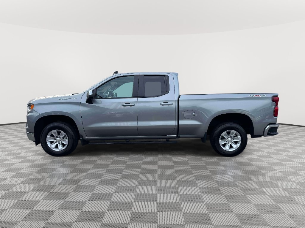 Used 2023 Chevrolet Silverado 1500 LT w/ Protection Package AWD/4WD image 4