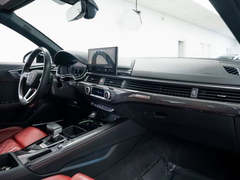 Used 2022 Audi S4 Prestige w/ Prestige Package image 27