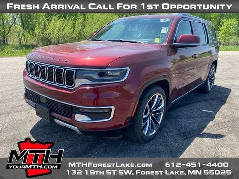 Used 2022 Jeep Wagoneer Series III w/ Premium Group I AWD/4WD image 4