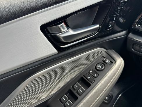Used 2023 Acura MDX SH-AWD image 7