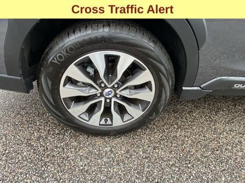 Certified 2025 Subaru Outback Limited AWD/4WD image 12